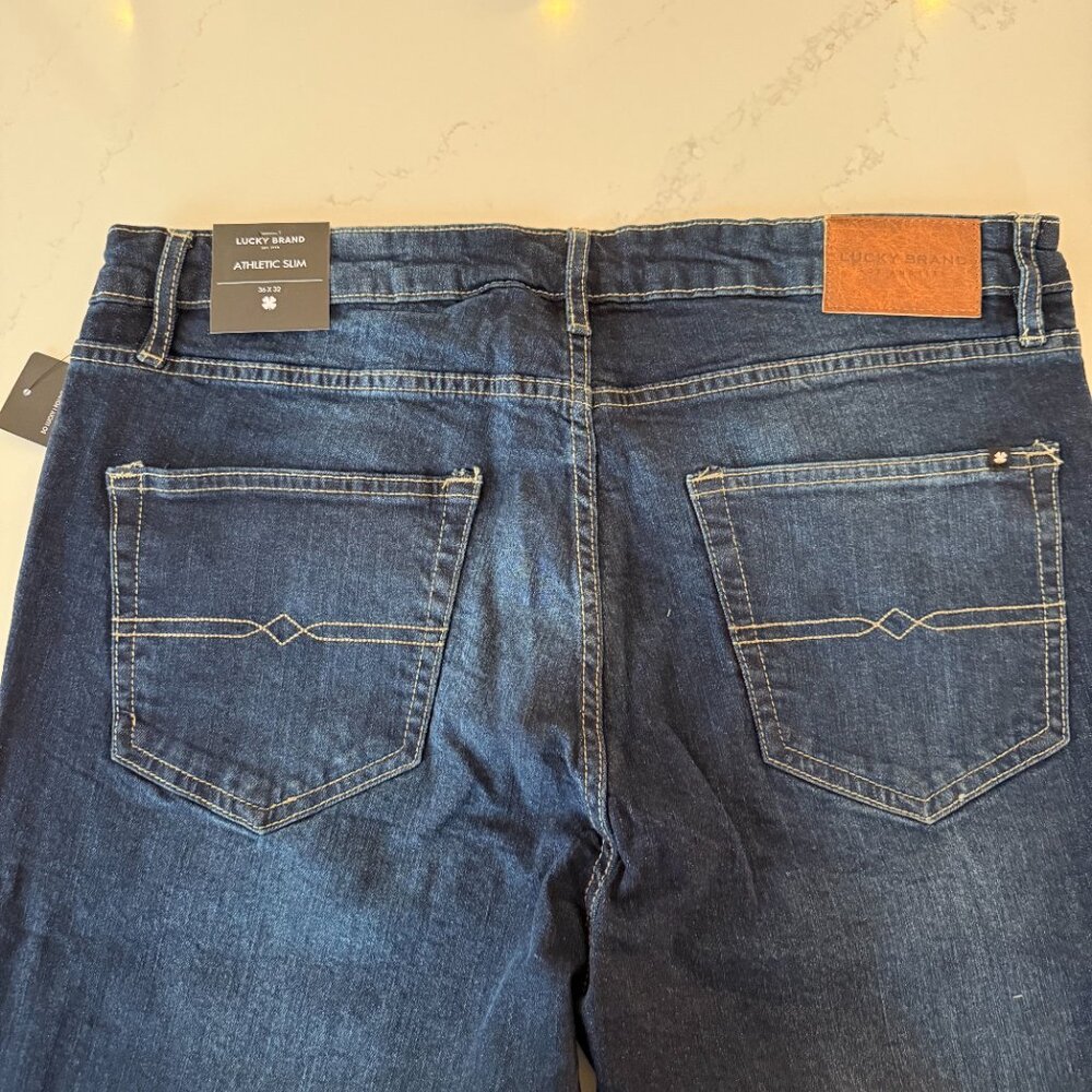 NWT Men's Lucky Brand Athletic Slim Jeans (36 x32) - Picture 4 of 7